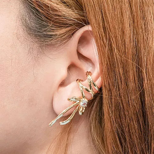 Ear cuff interlaced coquette