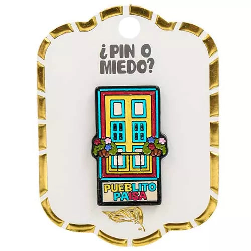 Pin metálico ventana tradicional