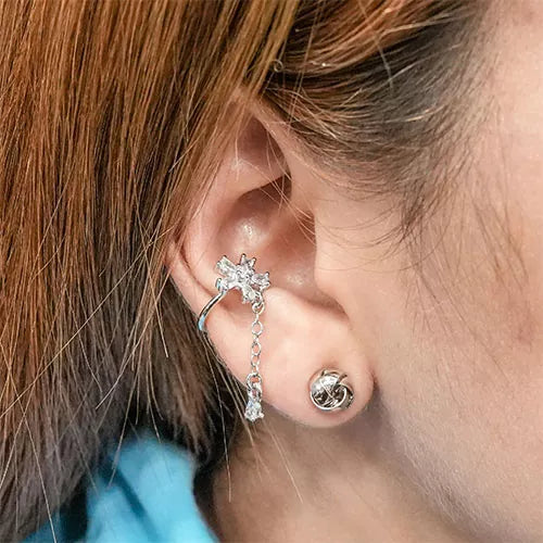 Ear cuff flower with pendant