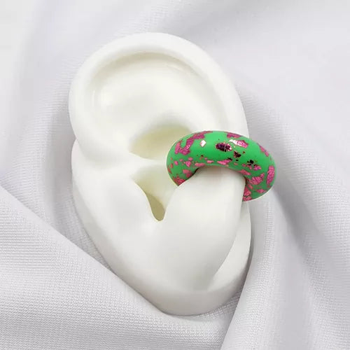Ear cuff XL con puntos en arcilla polimérica