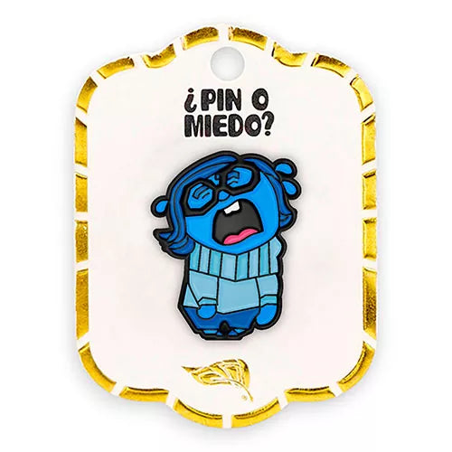 Pin metálico tristeza intensamente