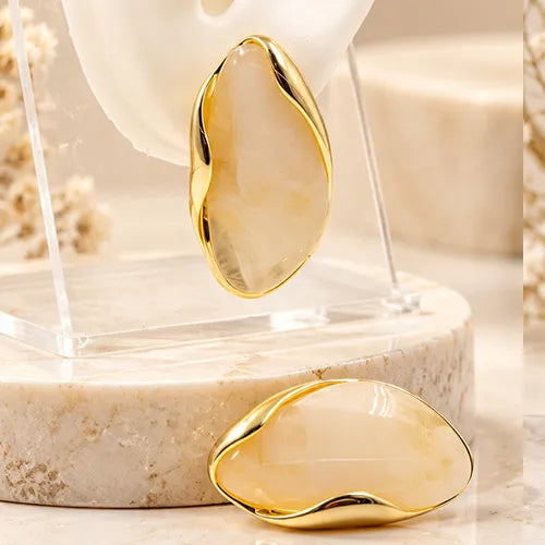 Par de aretes Gota Orgánica Efecto Piedra