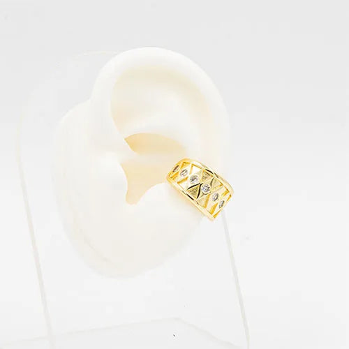 Ear cuff wall with larger zircons