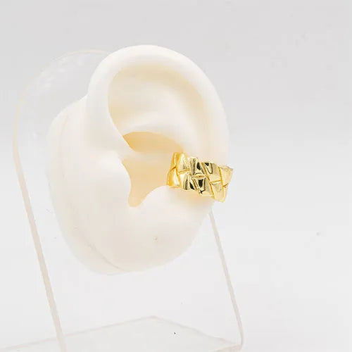 Ear cuff zigzag square pattern