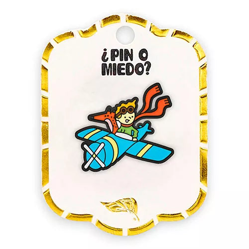 Pin metálico principito en avión