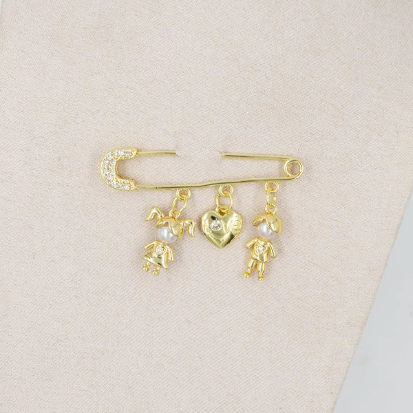 Prendedor en rodio para ropa LOVE